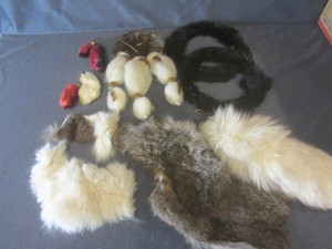 lot 157 image: Rabbits Foot, Fur, Fox Tail