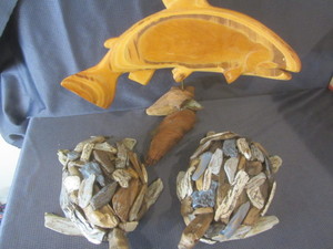 lot 161 image: Fish Sculpture, Turtles