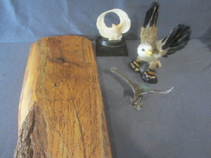 lot 171 image: Eagle Themed
