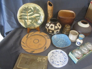 lot 180 image: Pottery with Peru & German