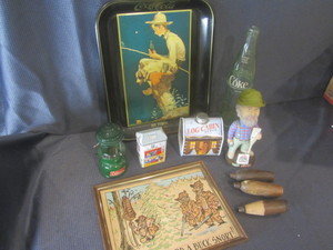 lot 192 image: Coca Cola Tray, Bobblehead
