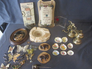 lot 193 image: Flowers, Butterflies, Buffalo