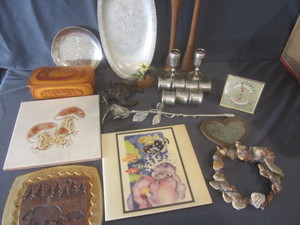lot 194 image: Vintage Kitchenwares