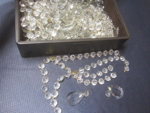 lot 226 image: Crystal Lamp Prisms