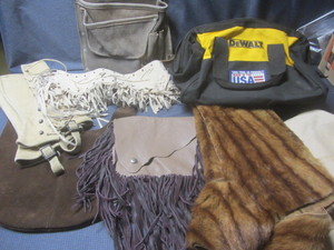 lot 274 image: DeWalt Tool Bag, Leather, Spats