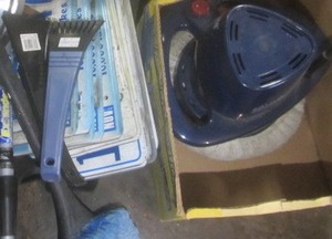 lot 337 image: Automotive, Buffer, Plates,