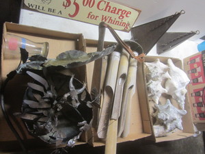 lot 339 image: Garden Art