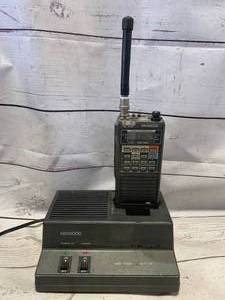 Kenwood Tr-2600a Transceiver With ST-2 Stand (Sold $199 On Ebay)�