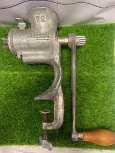 Vintage Universal 72 Grinder�