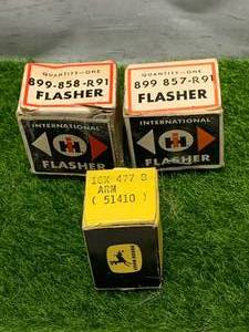 International Harvester & John Deere Parts�