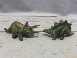 Vintage Heavy Brass Dinosaurs�