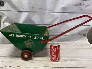 Antique Tiny Tote Mini Wheelbarrow�