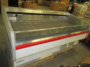 lot 6 image: Kysor Warren single shelf dispaly cooler Model QWLM1GDC-08UN