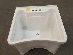 lot 53 image: Plastic Heavy Duty Laundry Tub - White
