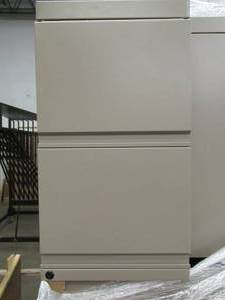 lot 55 image: 2 Drawer Filing Cabinet - Beige - No Key