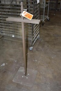 lot 291 image: 16x48 Display Rack
