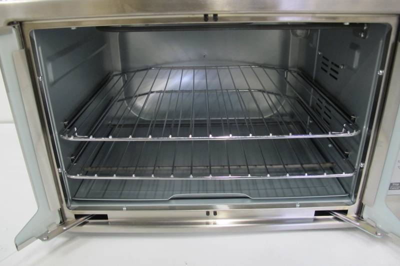 lot 50 image: Oster Digital French Door Oven, Stainless Steel