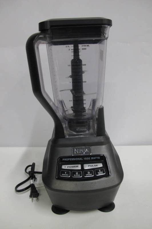 Sold at Auction: Ninja 1500 W Professional Blender