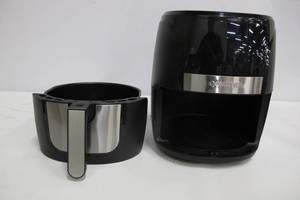lot 8 image: Gourmia 6 Quart Digital Air Fryer GAF698