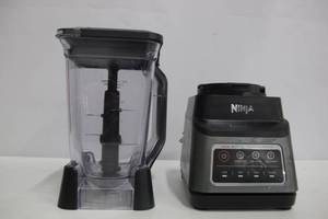 lot 27 image: Ninja Professional Plus Blender