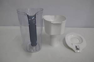lot 65 image: Brita Lake Model White 10 cup.