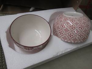 lot 5 image: 2 Shana Mixing Bowls open box...