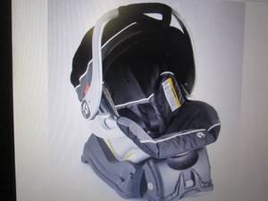 lot 8 image: Baby Trend EZ Flex-Loc Plus Infant ...