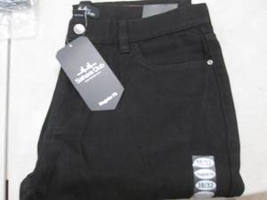 lot 36 image: Sahara Club Mens 38x32 inch Black ...
