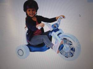 lot 44 image: Disneys Frozen 15 inch Fly Wheels ...