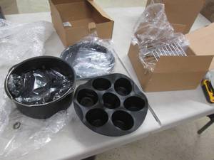 lot 84 image: Cook Set...