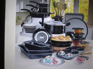 lot 107 image: Chef Tested 44-Piece All-in-One Kit...