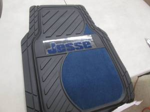 lot 123 image: Set of 3 Rubber Car Mats open box, ...
