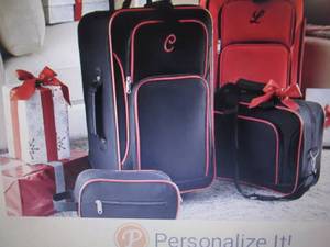 lot 138 image: Personalized 3-Piece Luggage Set op...