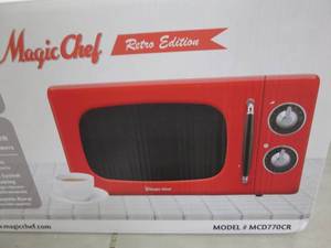 lot 164 image: Magic Chef Retro Edition open box R...