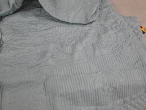 lot 202 image: 96x110 inch Quilted Bedspread...