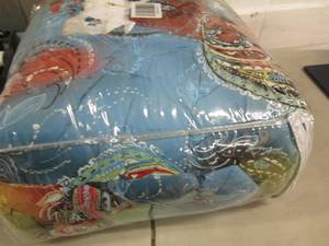 lot 207 image: 90x90 inch Comforter...