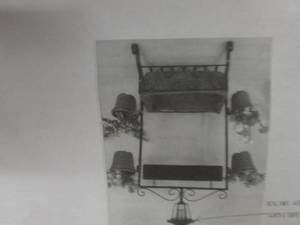 lot 209 image: Welcome Plant Stand - open box...