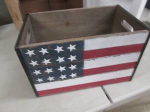 lot 234 image: Flag Crate...
