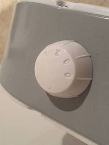 lot 14 image: Lasko 3 Speed Fan