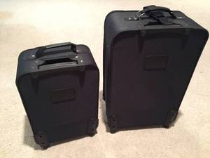 lot 142 image: Embark Luggage Set