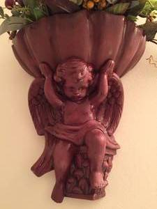 lot 155 image: Ceramic Cherub Wall Mount Flower Holder
