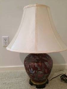 lot 146 image: Floral Table Lamp