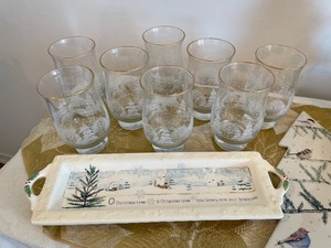 lot 112 image: Festive Home Decor