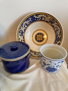 lot 118 image: French Country Serving Dishes and More