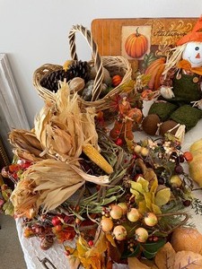 lot 119 image: Harvest Collection