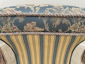 lot 110 image: Fancy Decorative Upholstered Ottoman