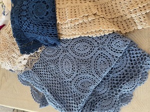 lot 130 image: Knitted Linens