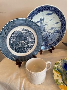 lot 129 image: Hues of Blues
