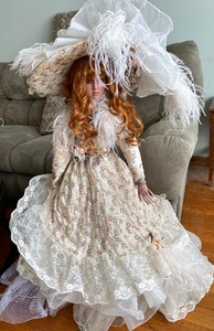 lot 77 image: Donna RuBert Collectors Doll
