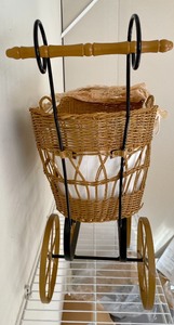 lot 127 image: Doll Carriage